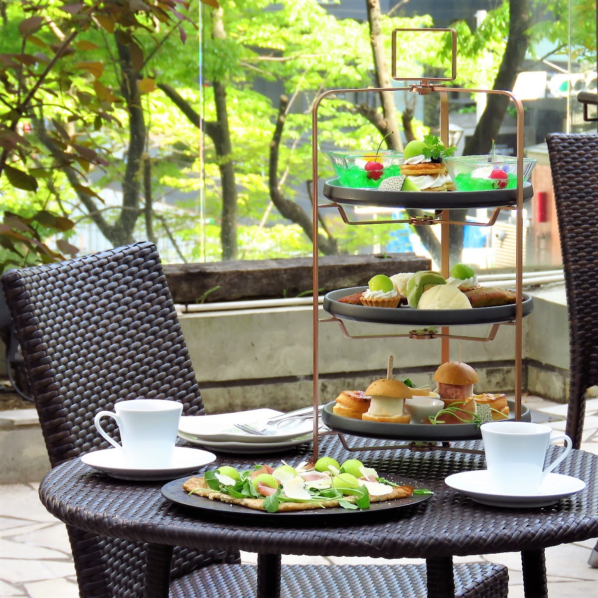 347 cafe interior