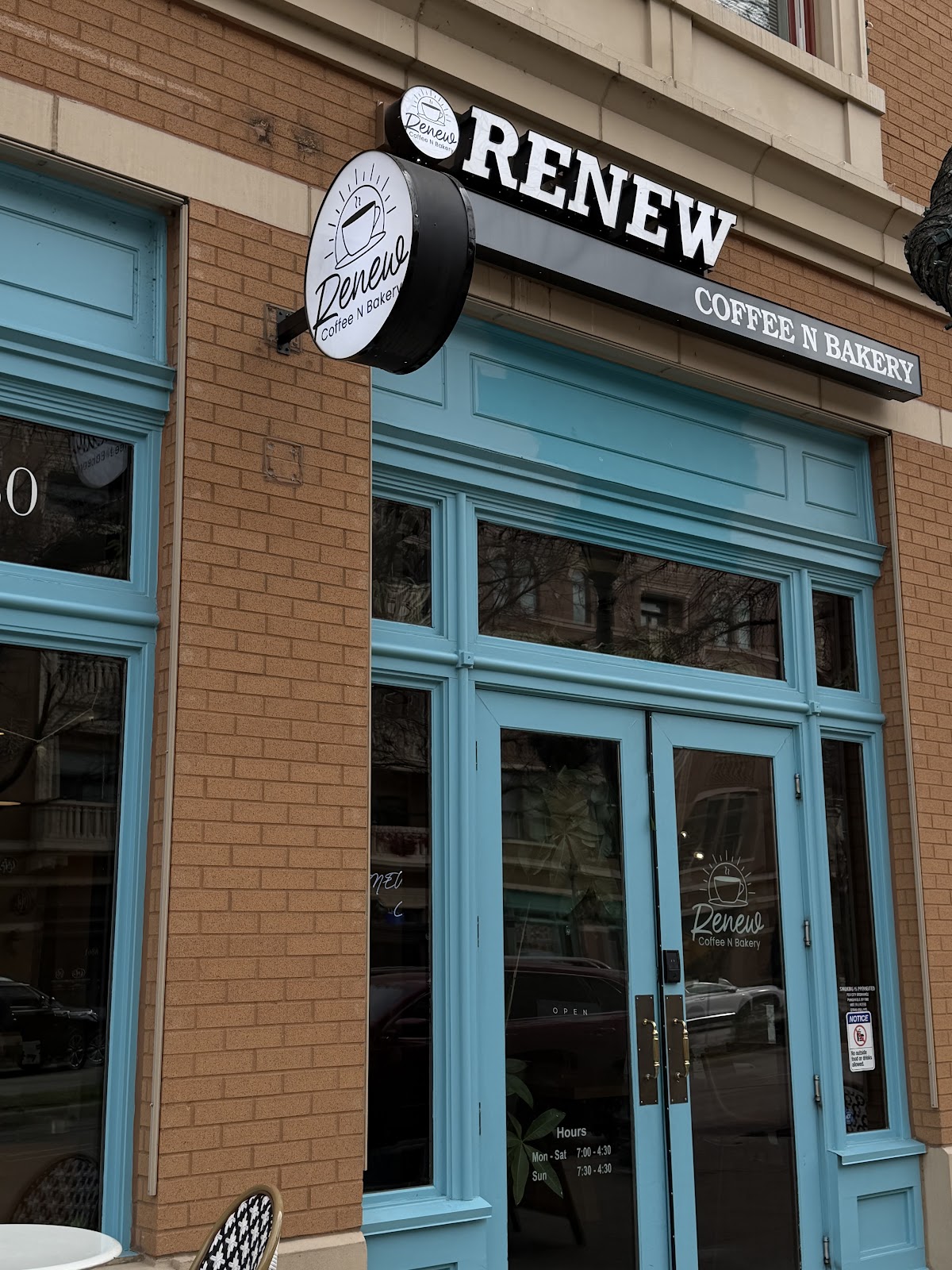 Renew Coffee N Bakery/peace middle east cafe interior