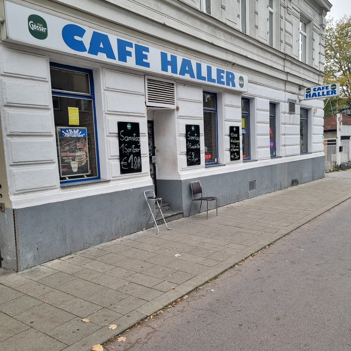 Cafe Haller interior
