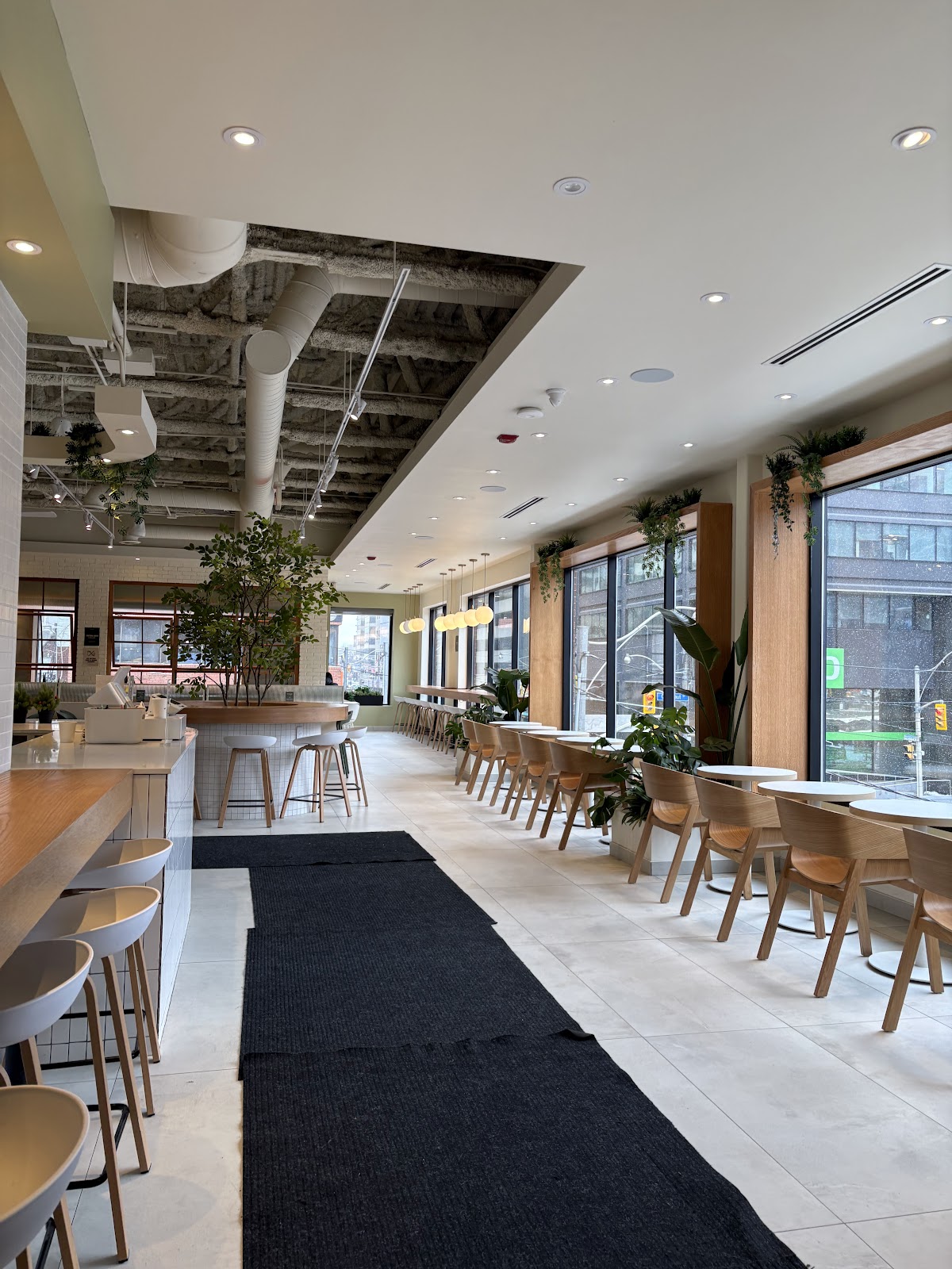 Cafe Forêt interior