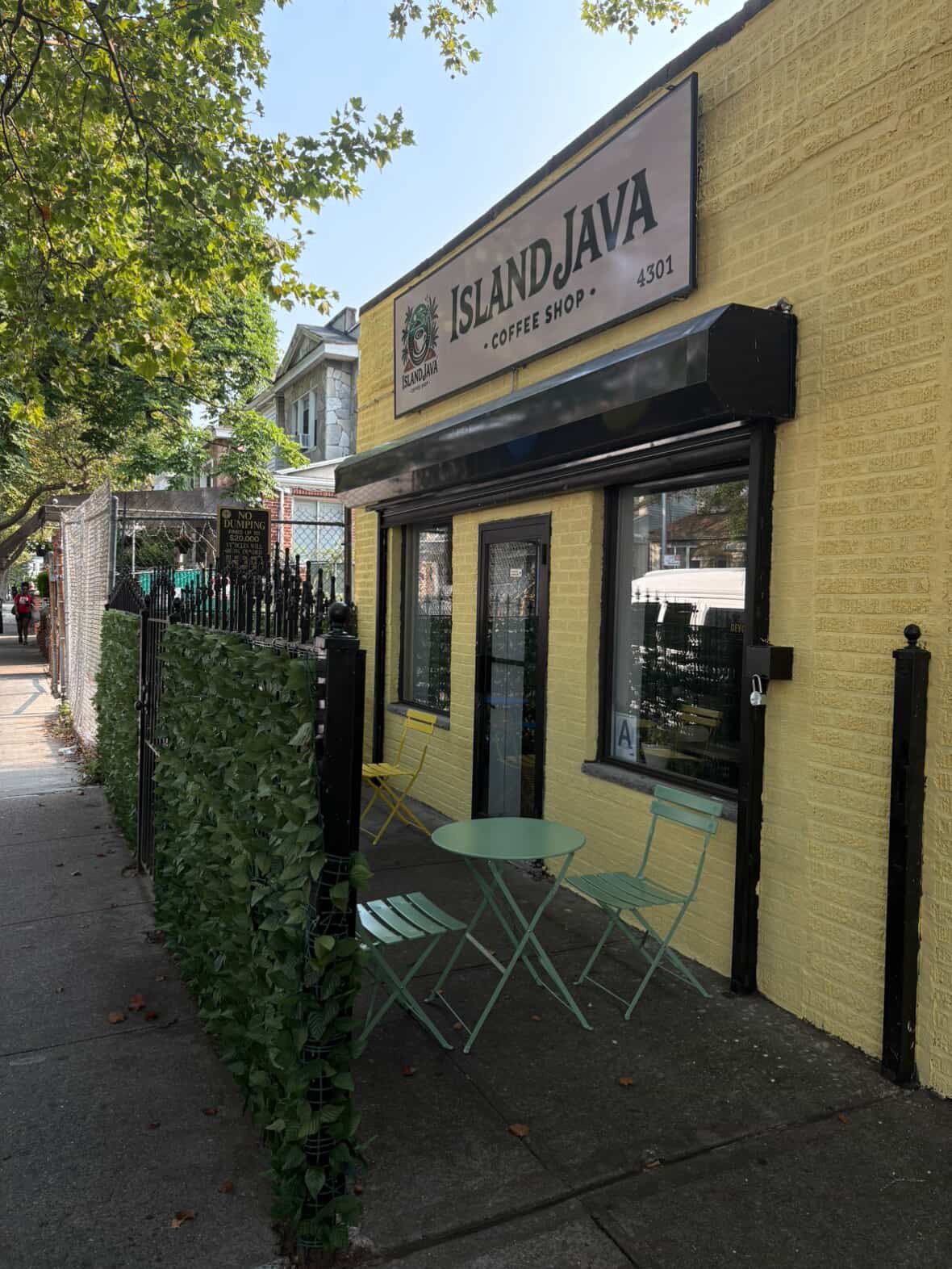 ISLAND JAVA BK | BROOKLYN COFFEE SHOP interior