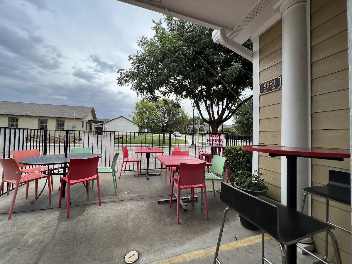 5th Street Patio Cafe interior