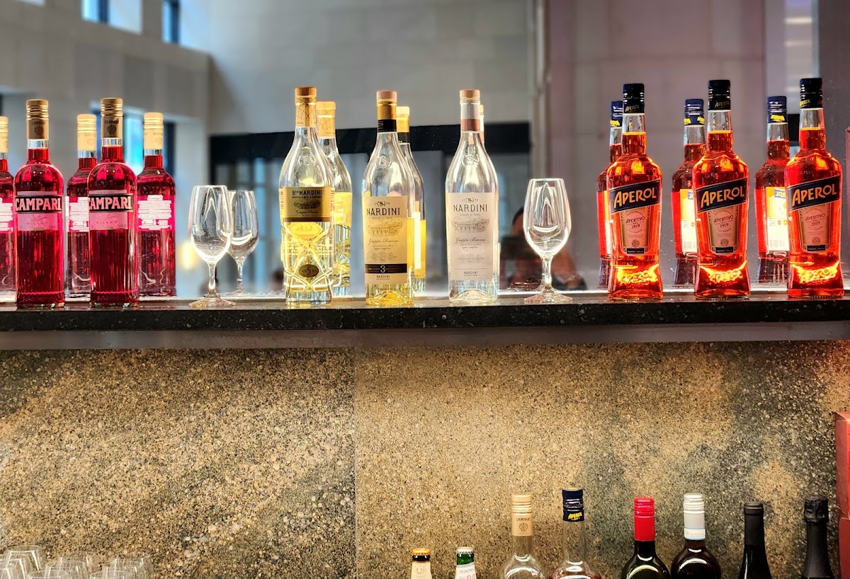 Bar Giorgio interior