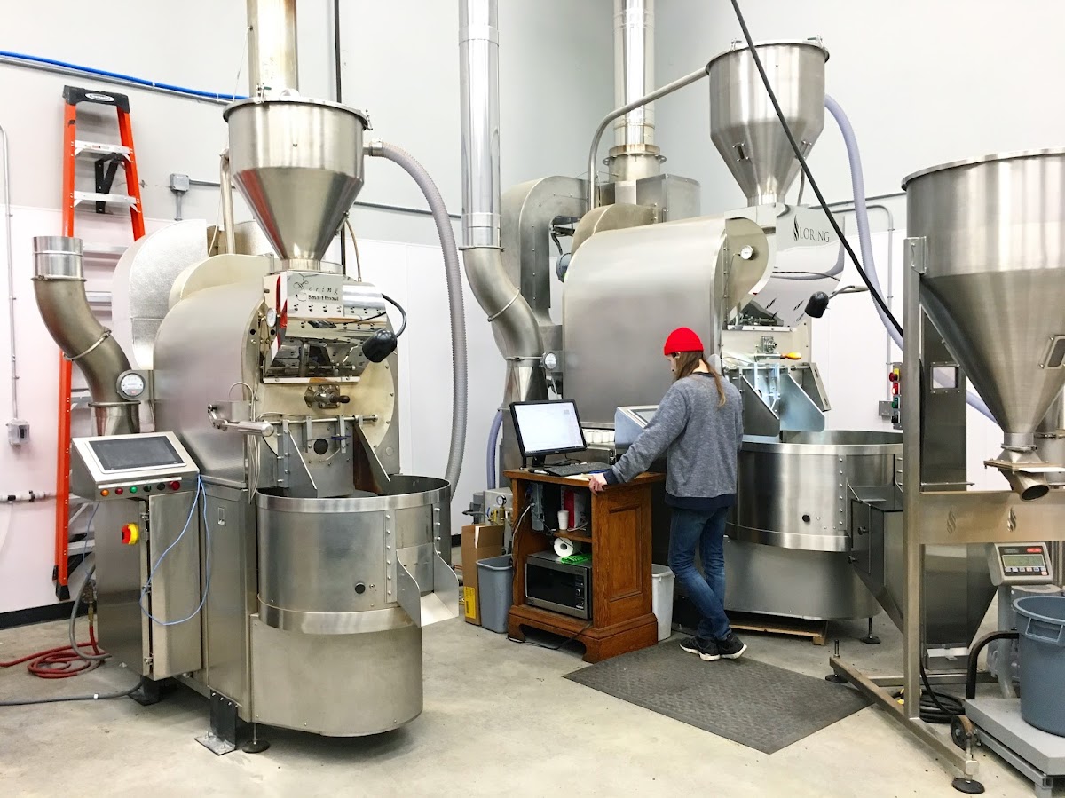 Nossa Familia Coffee Roastery interior