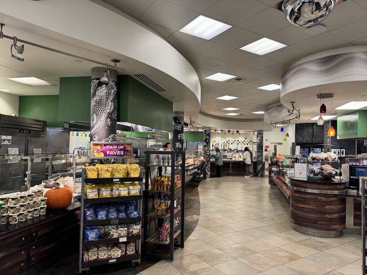 Photo of UCI Health Cafeteria