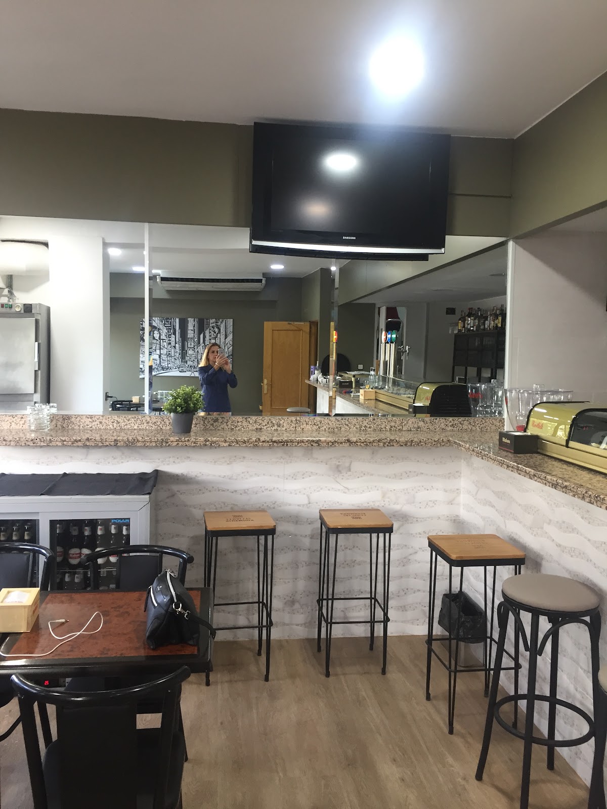 Cafetería Revertito interior