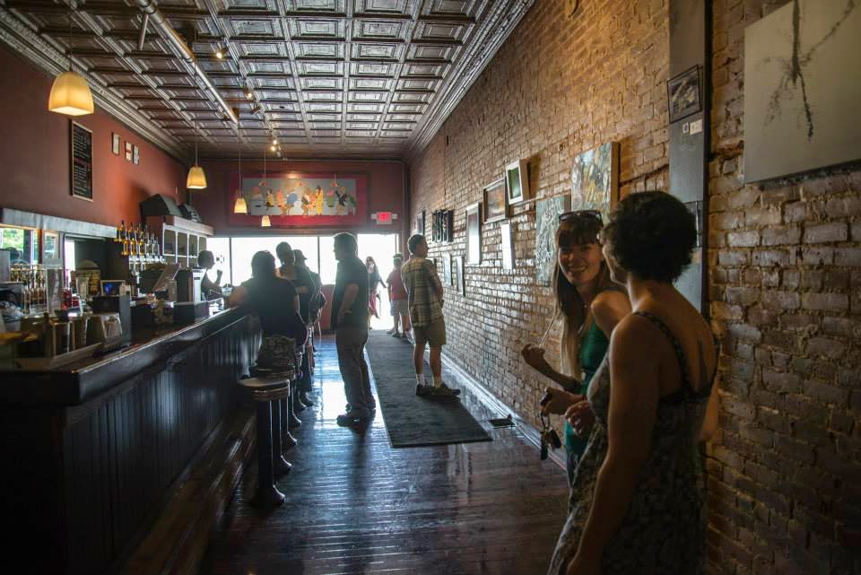 Howlin' Hounds Coffee interior