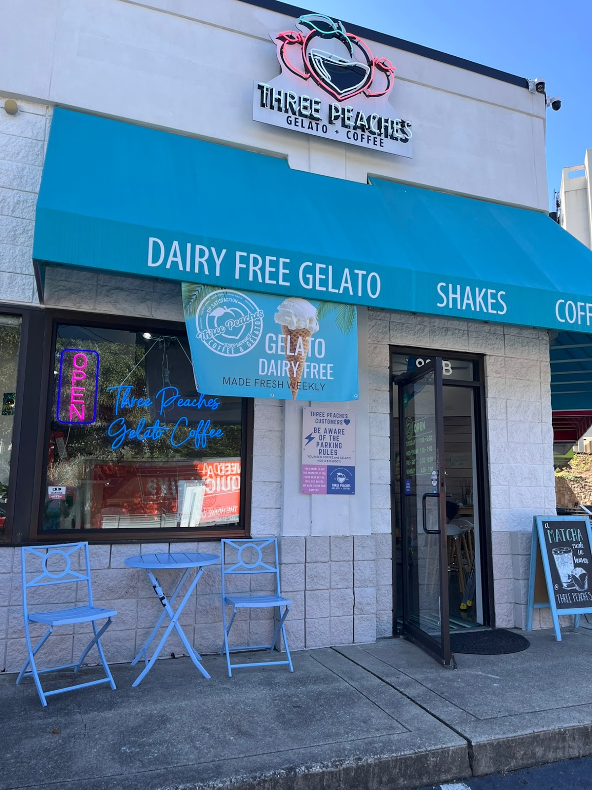 Three Peaches Gelato and Coffee interior