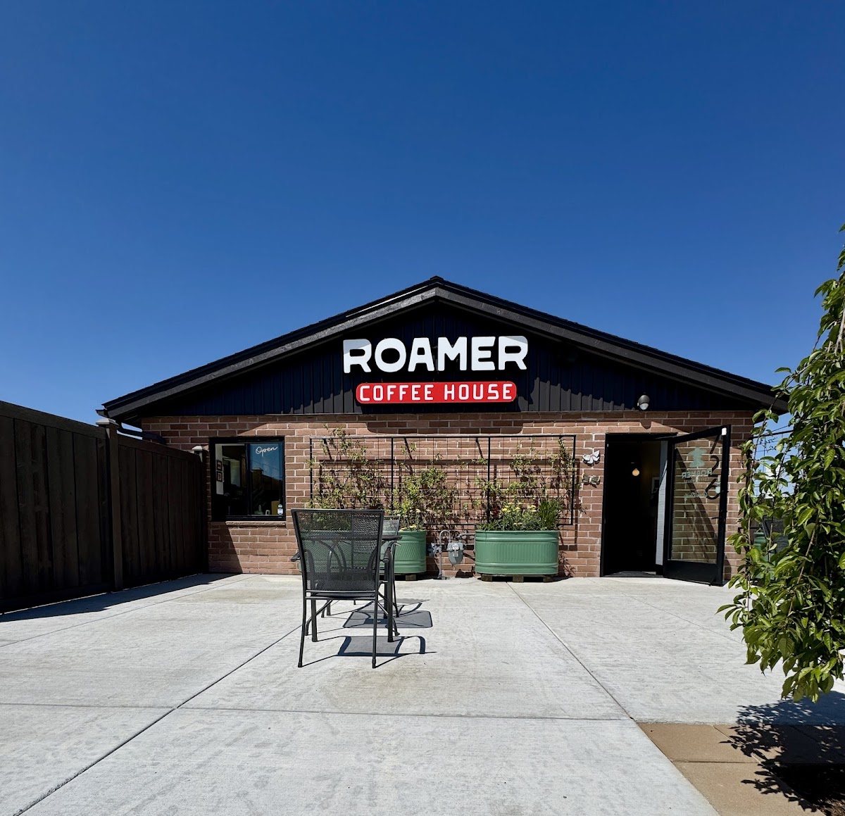 Roamer Coffee House - Sparks interior
