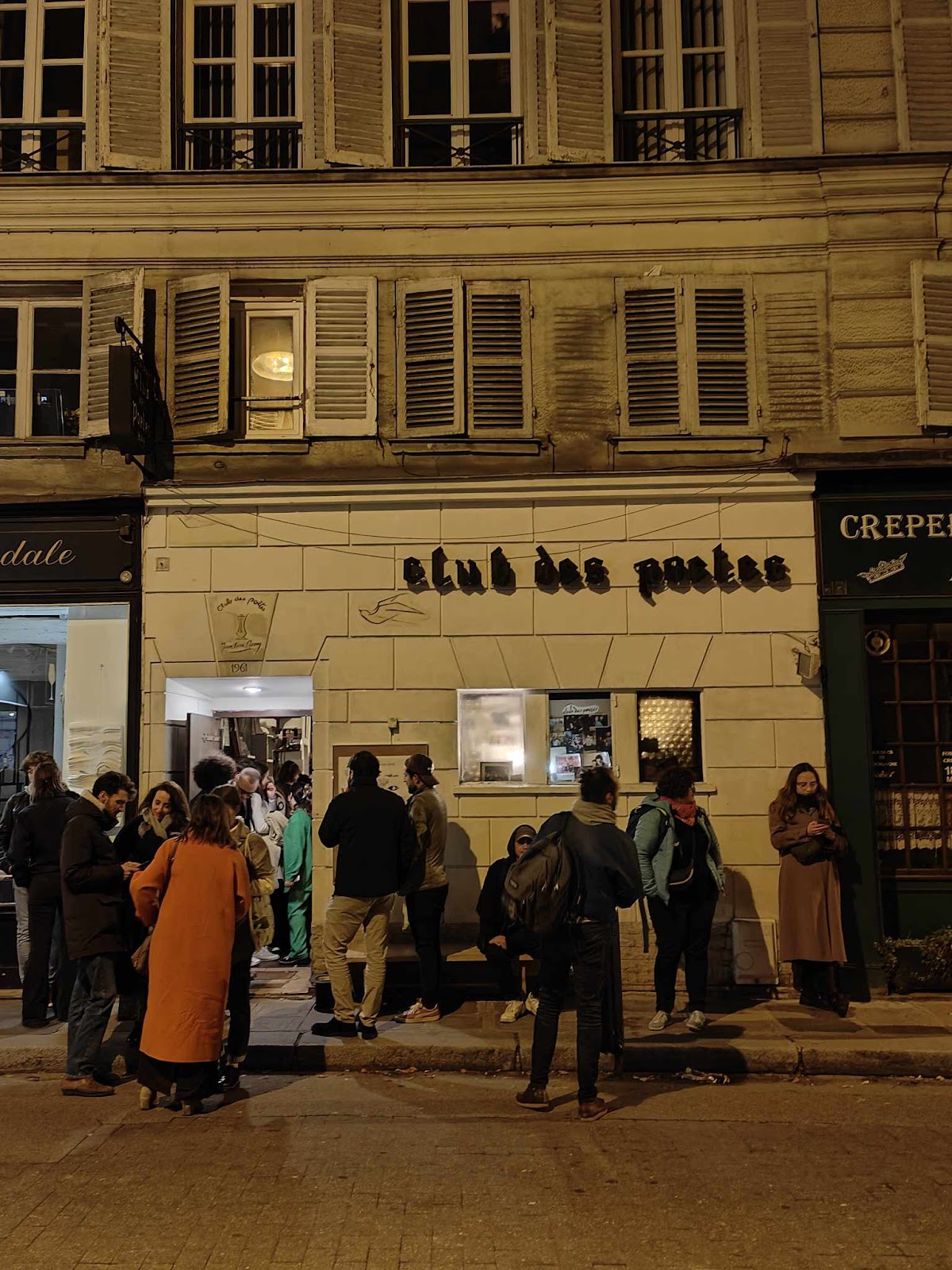 Club des Poètes interior