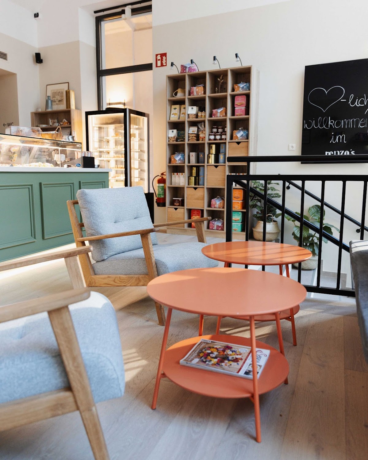 Renzo's interior