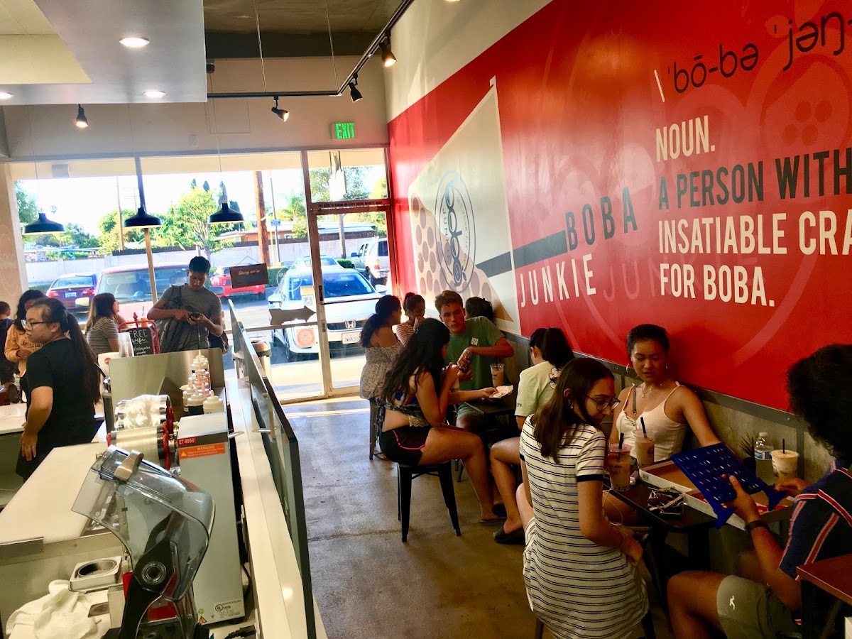 Boba Junkie Santa Ana interior