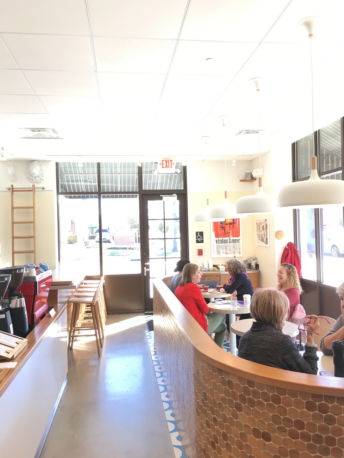 Kittie's Cakes interior