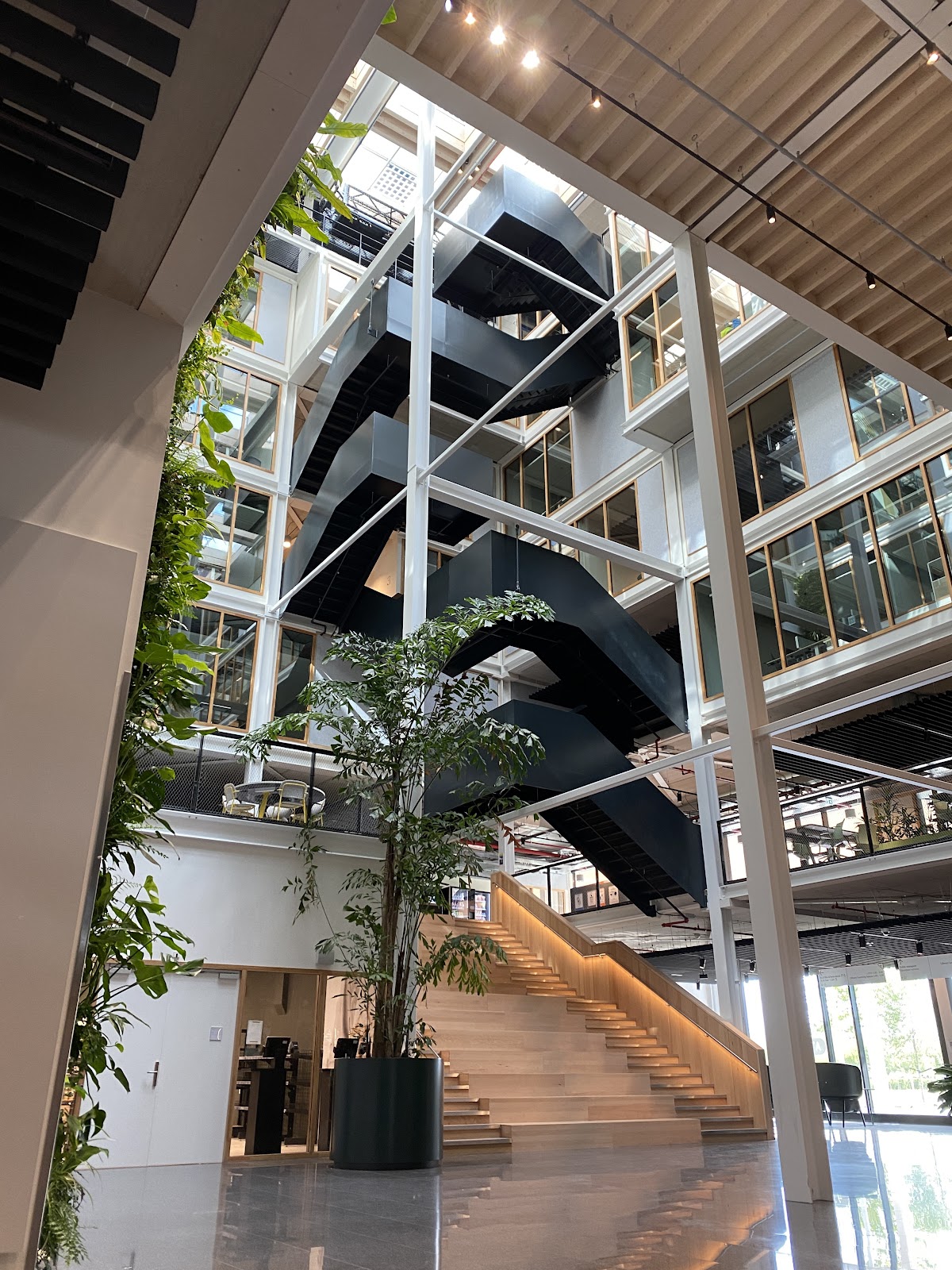 Lab42 interior