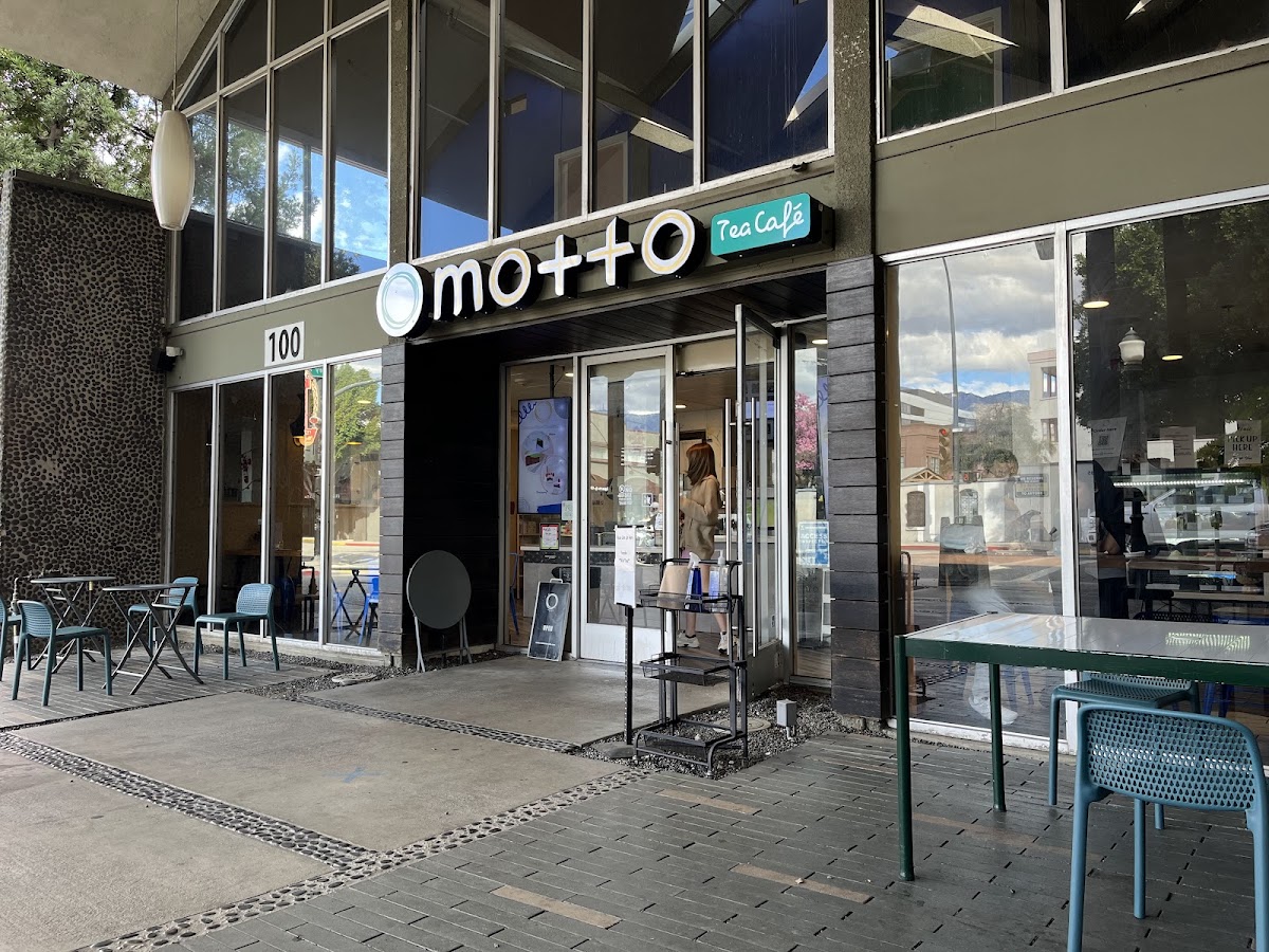 Motto Tea Cafe - Pasadena interior
