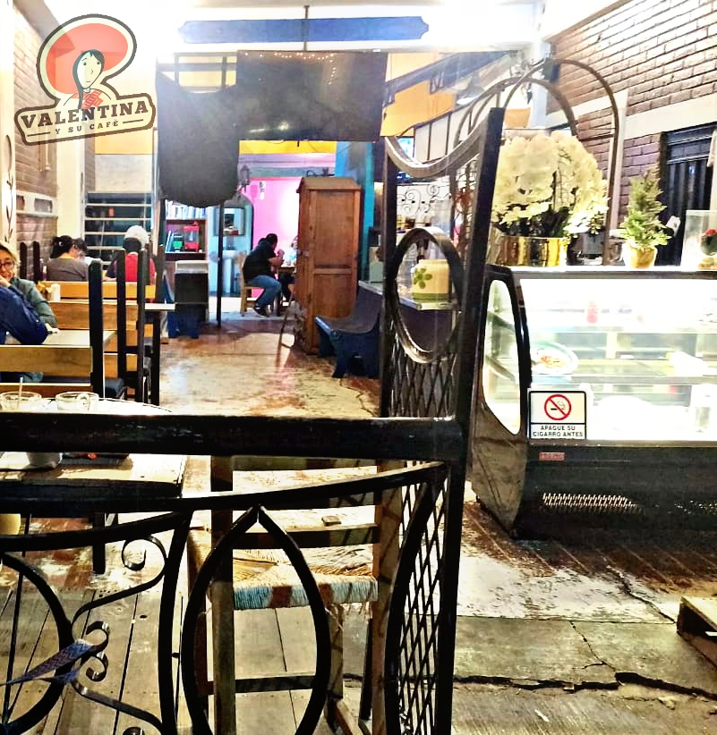 La Valentina y su Cafe interior