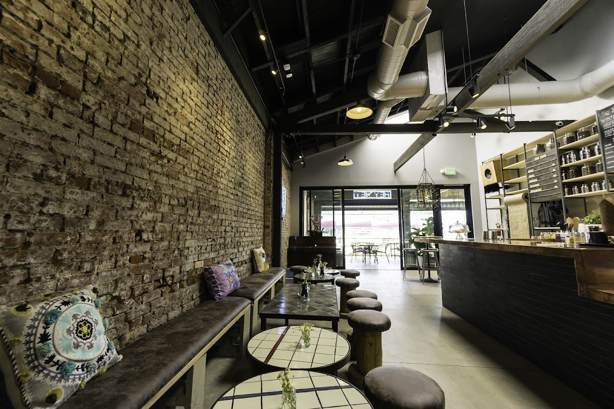Hey Hey Drinks interior