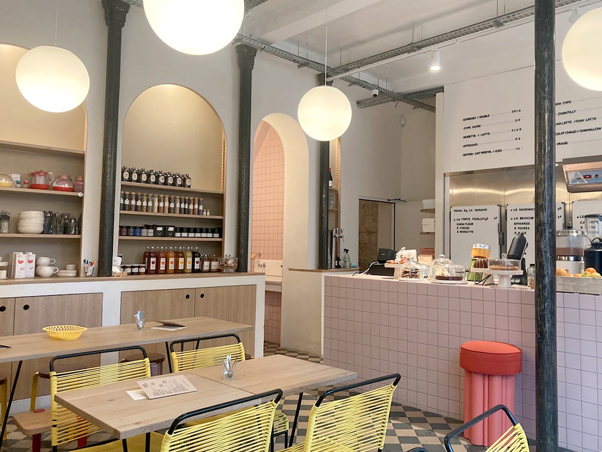 Café Bogato interior