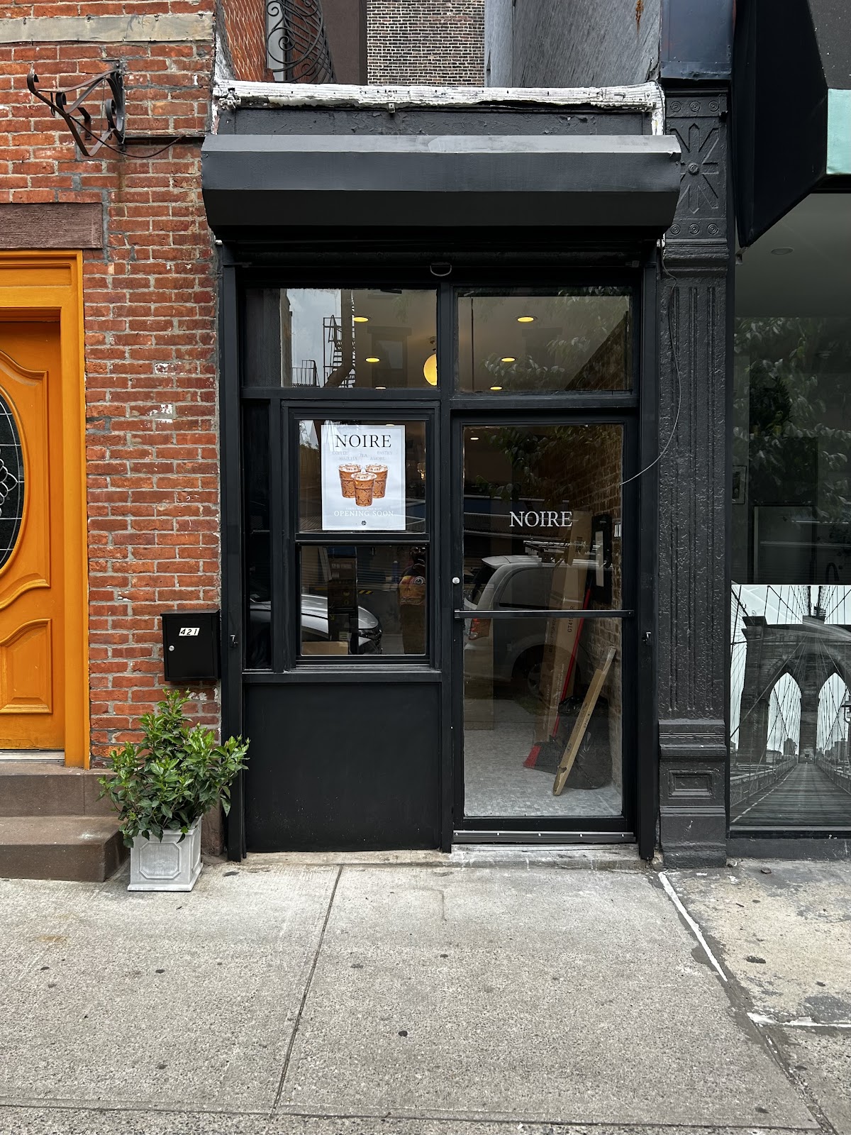Cafe Noire interior