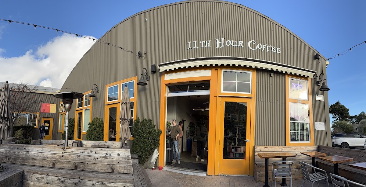 11th Hour Coffee interior