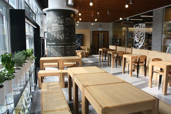 Aldo's Cafe interior