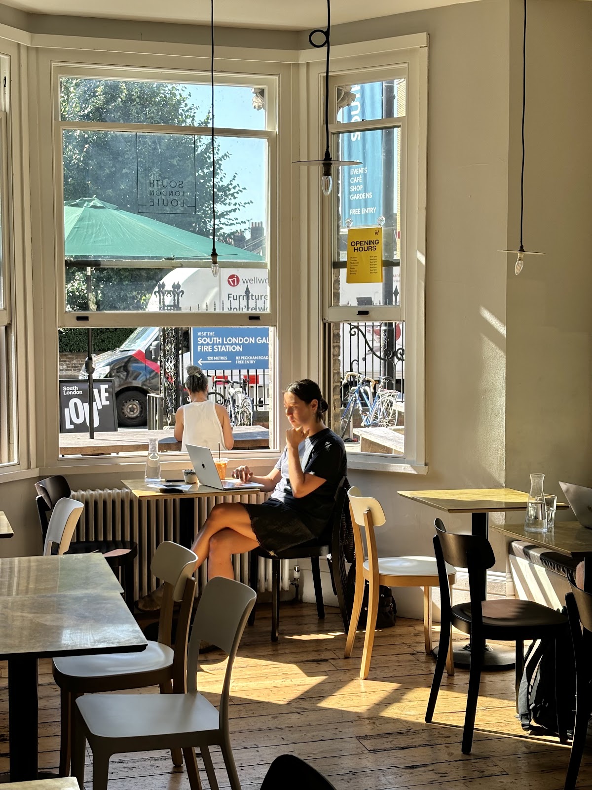 South London Louie interior