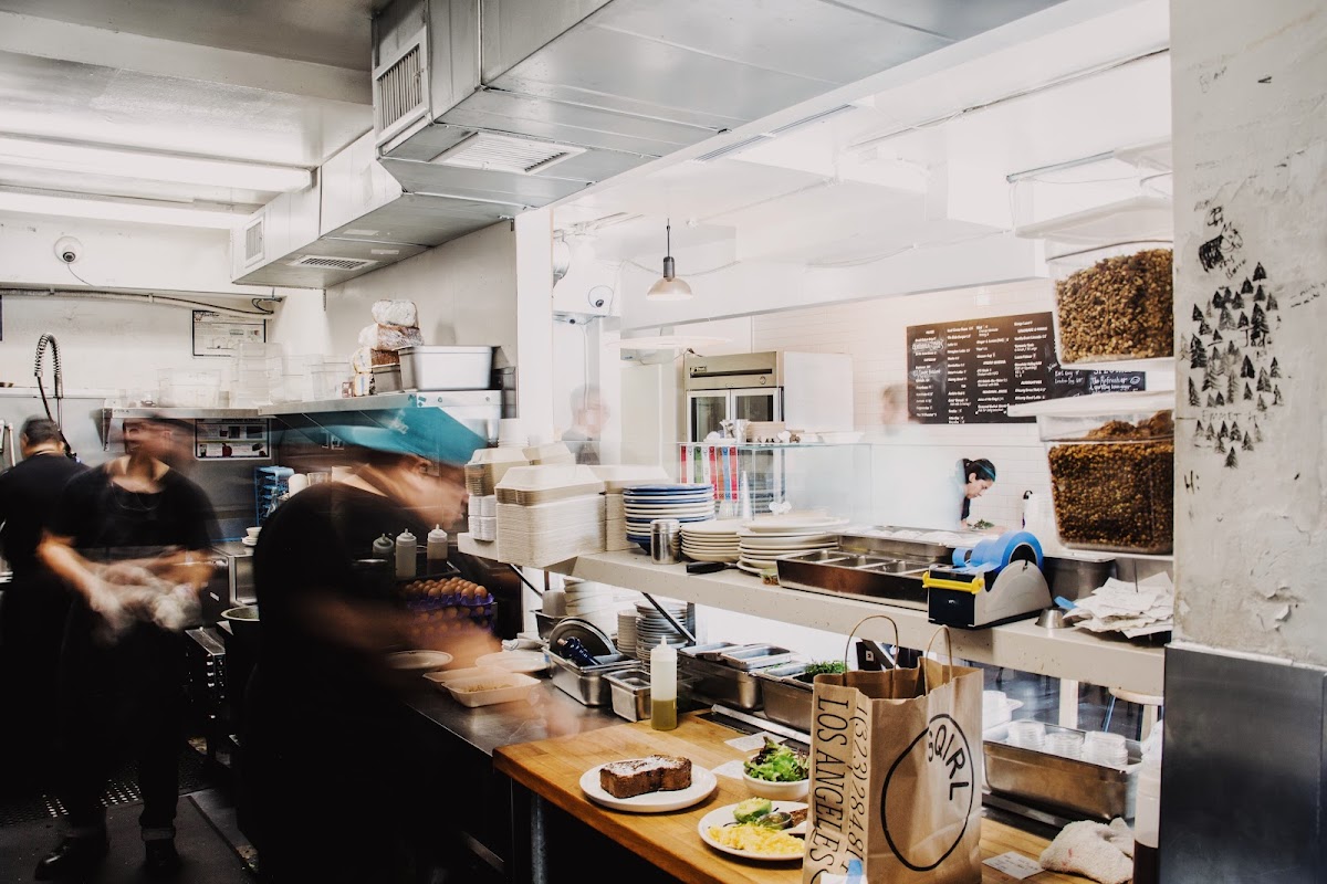 Sqirl interior