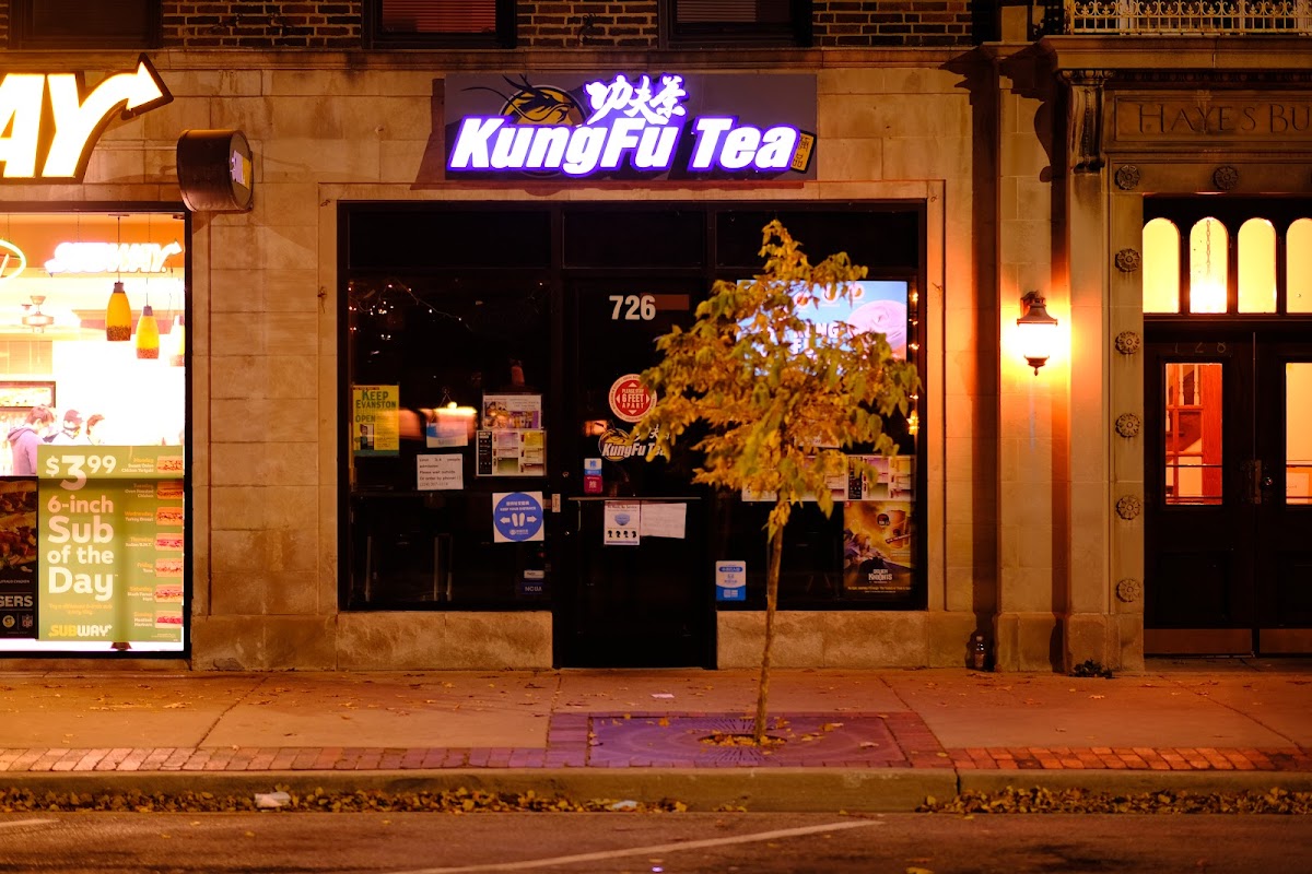 Kung Fu Tea interior