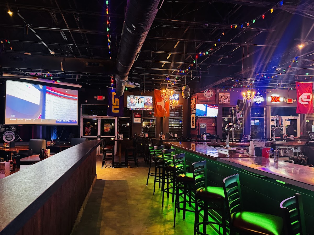 The Green Gator Frisco interior