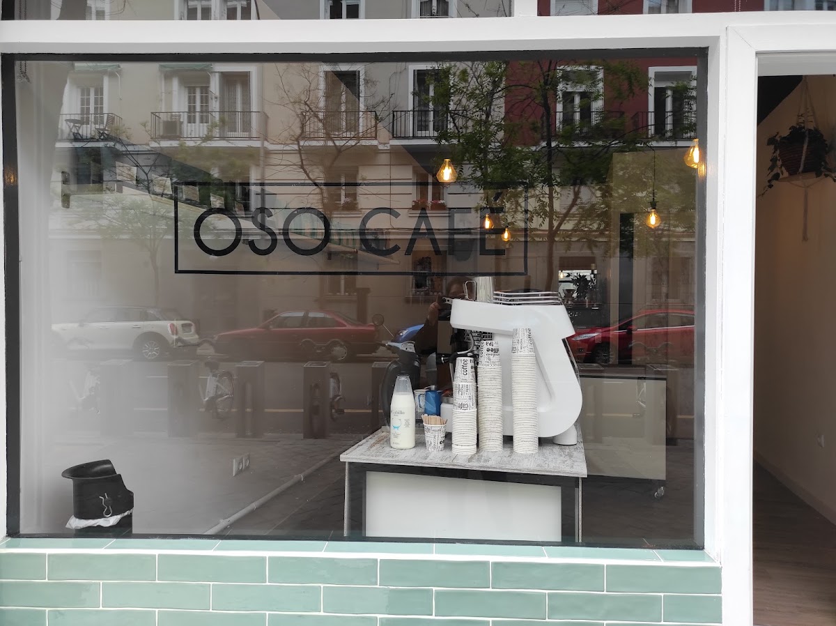 Oso Café interior