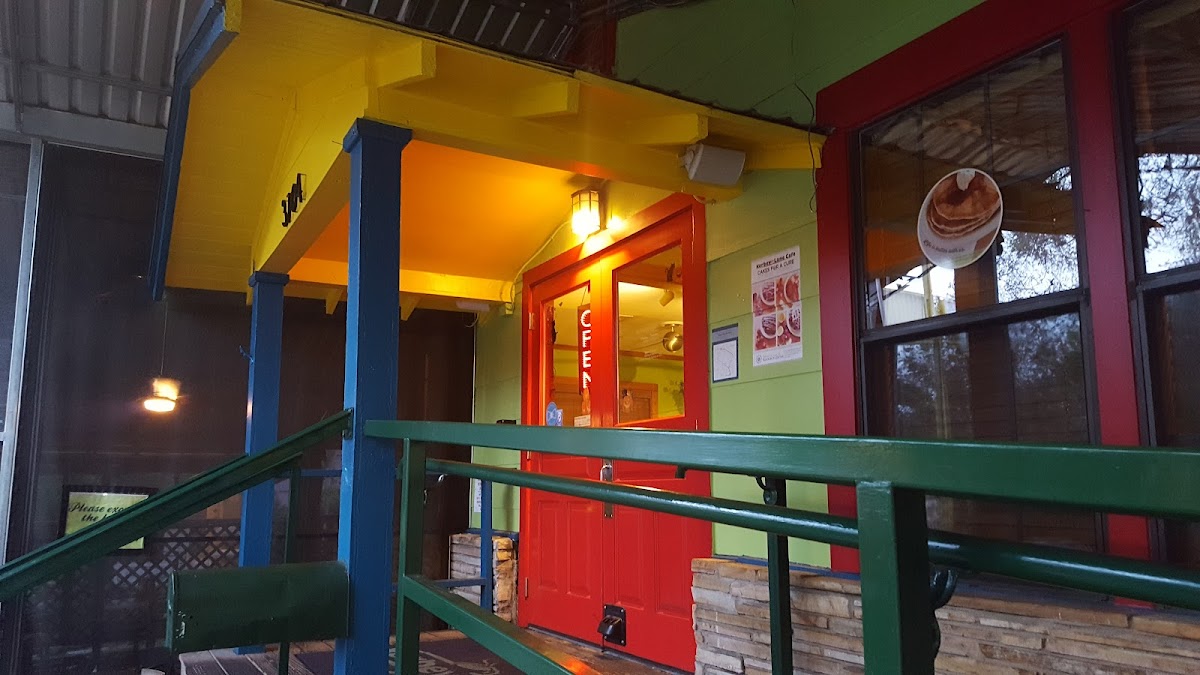 Kerbey Lane Cafe - Central interior