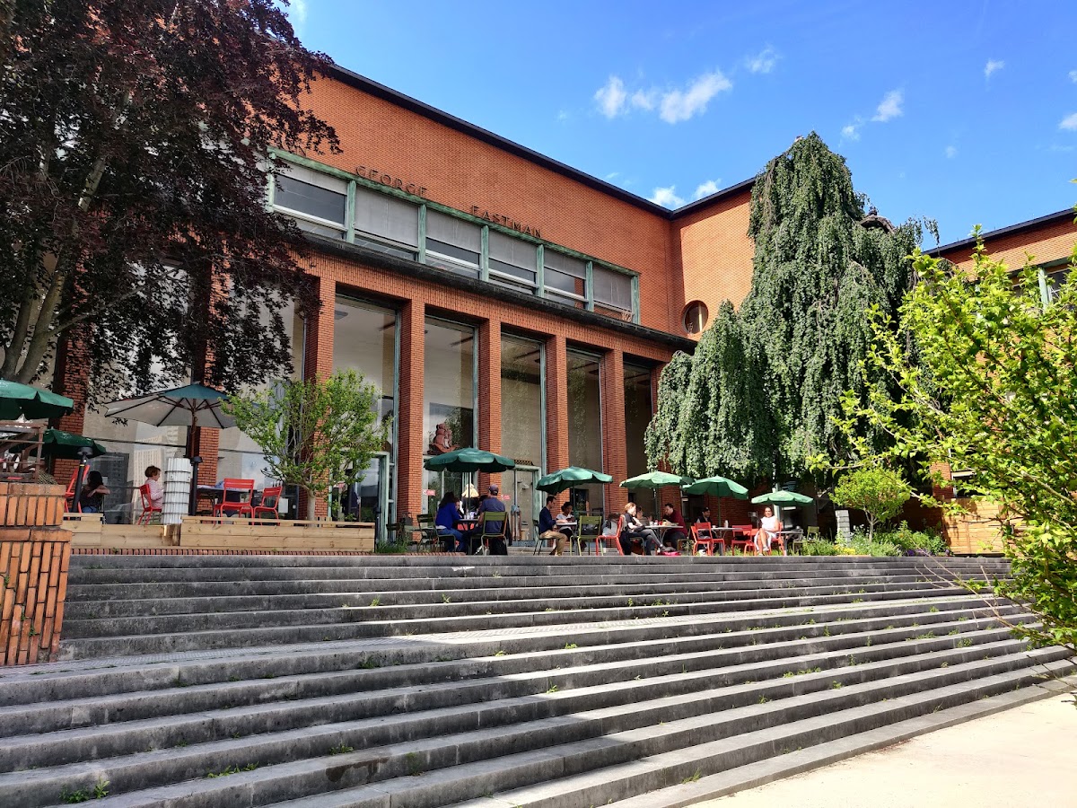 Café du parc de Choisy interior