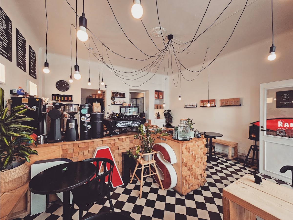 Rams Roasters interior