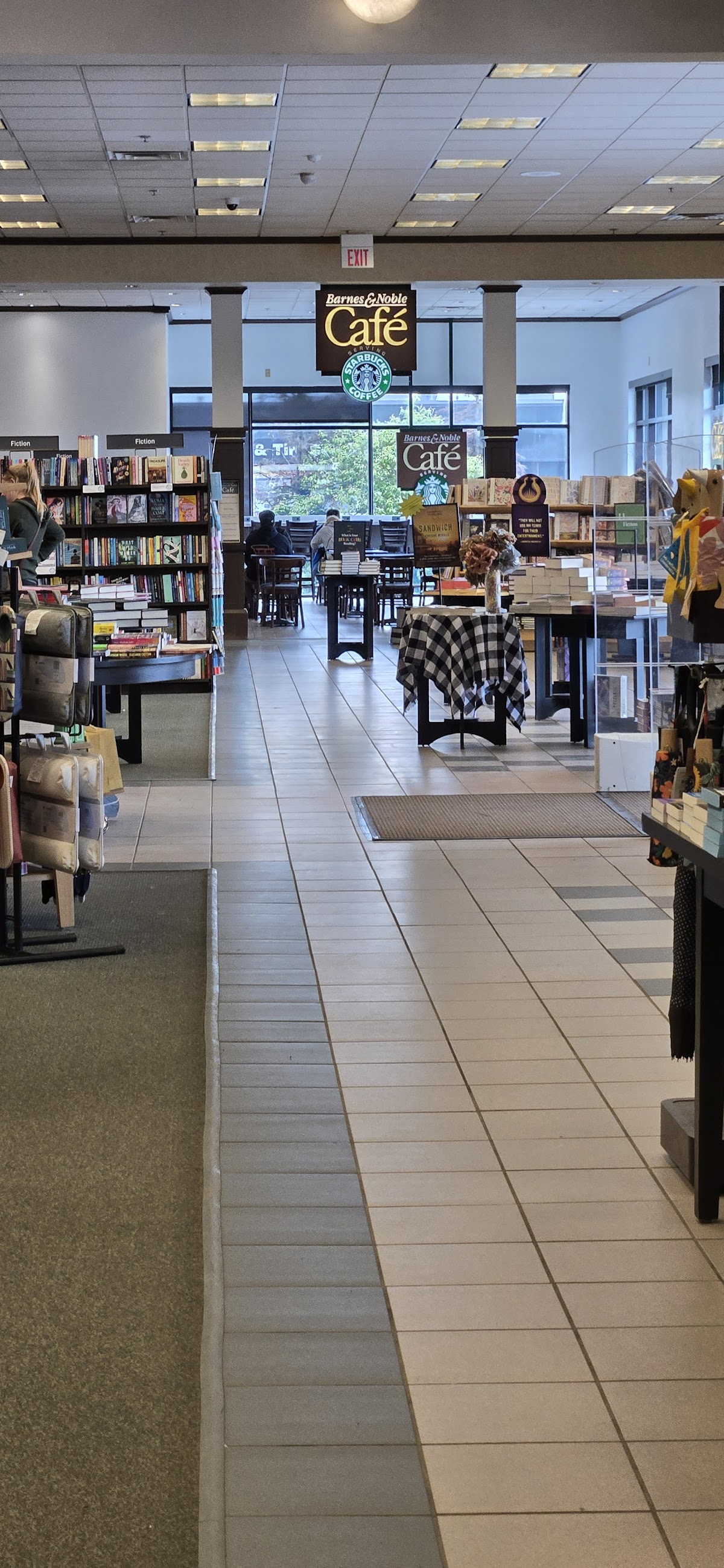 Photo of Barnes & Noble