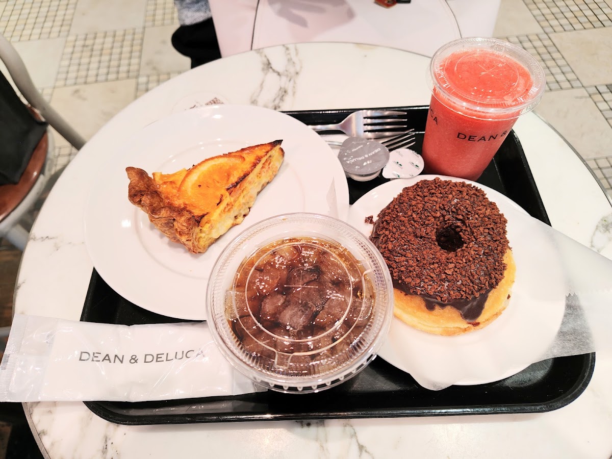 Photo of DEAN & DELUCA Shinjuku