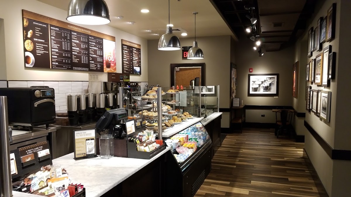 Peet's Coffee interior