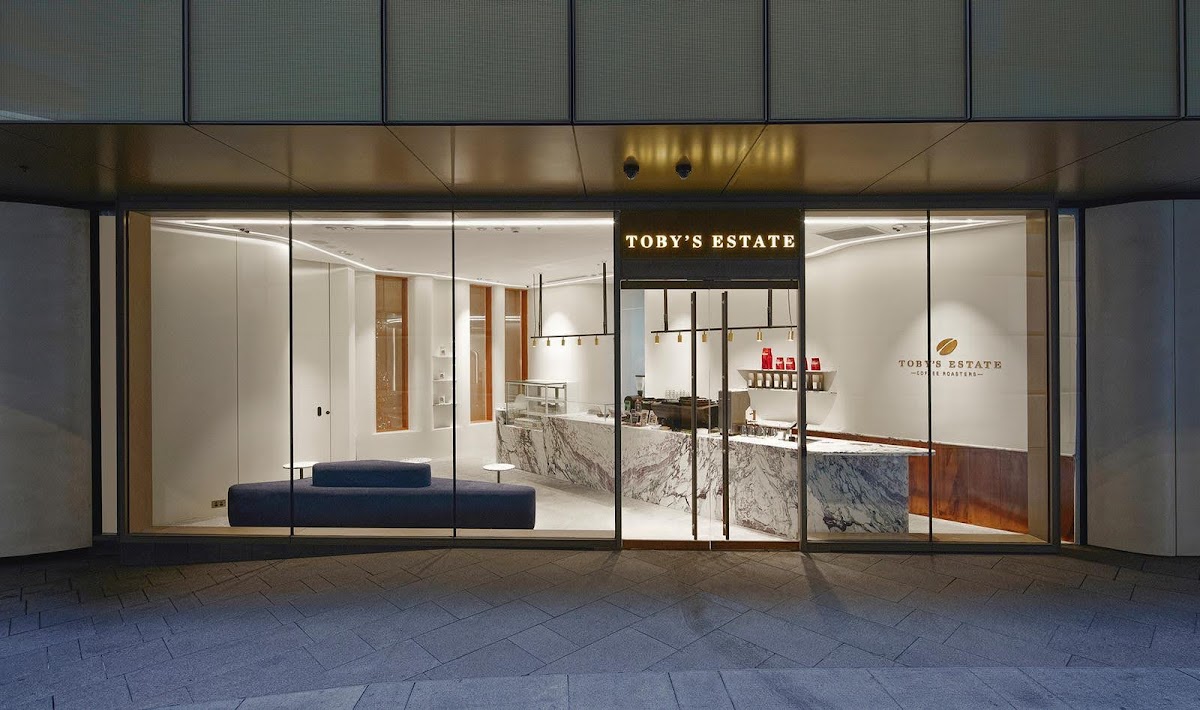 Toby's Estate interior