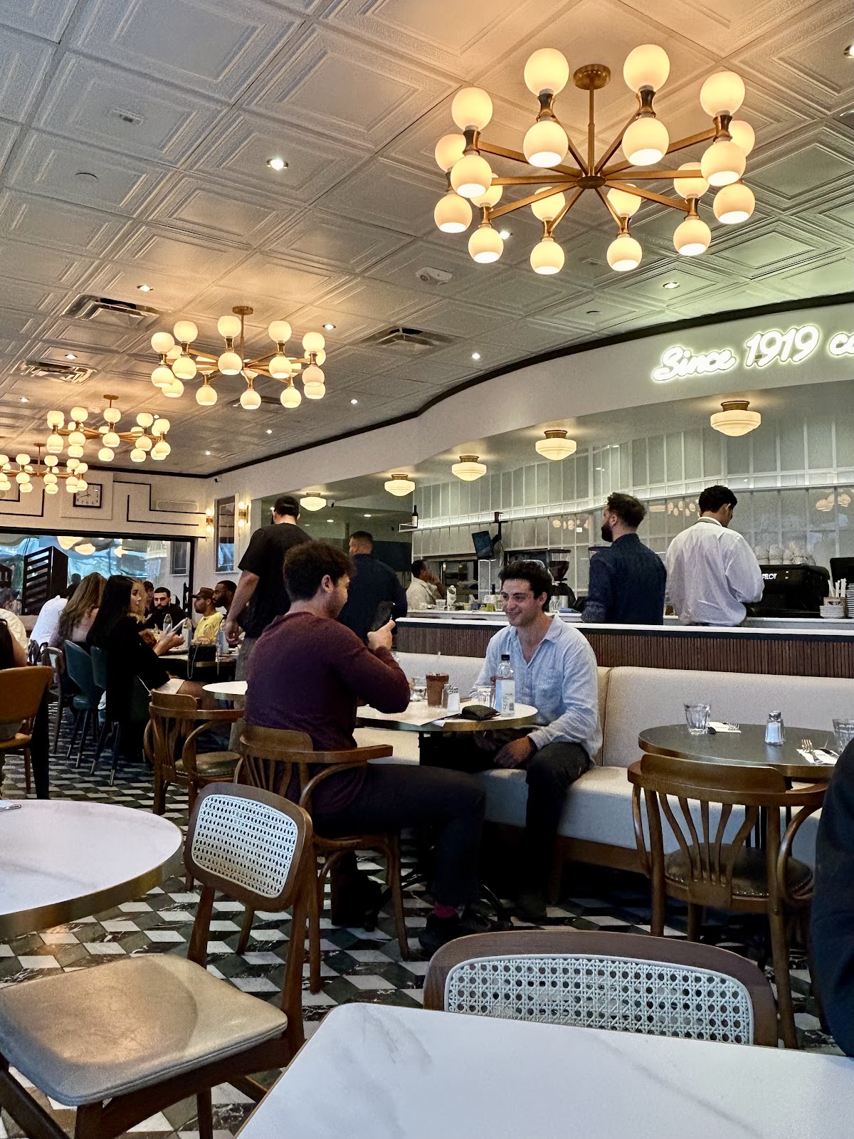 Cafe Landwer interior