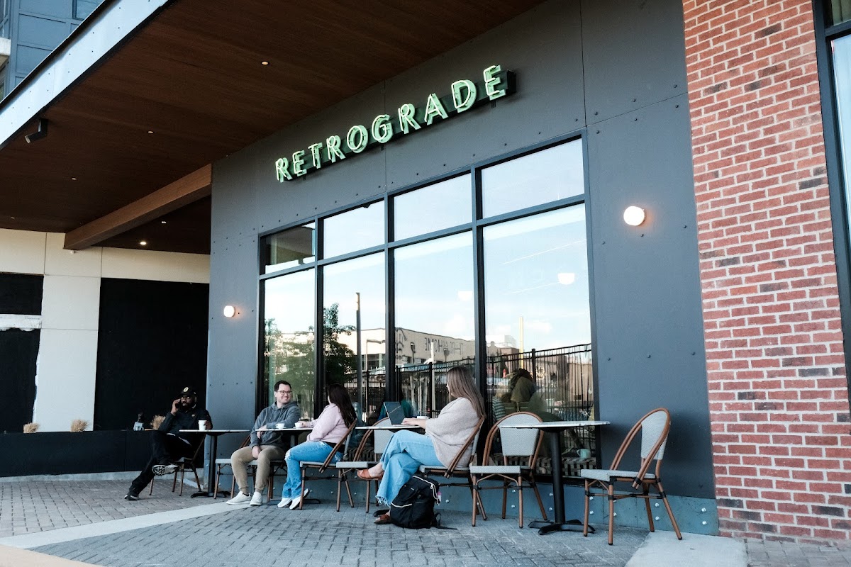 Retrograde Coffee interior