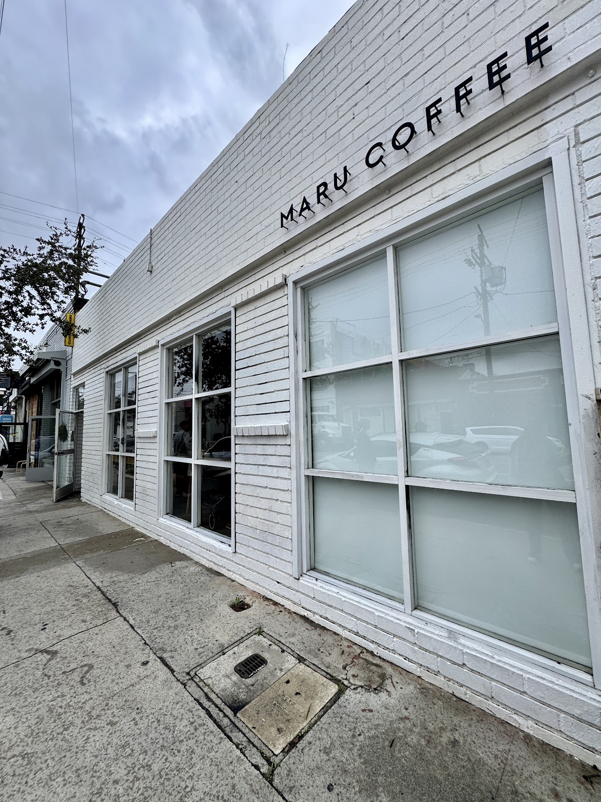 Maru Coffee interior