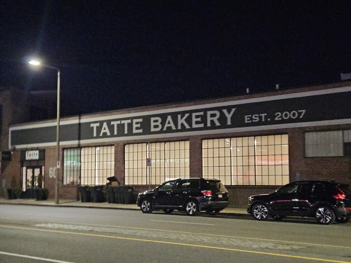 Tatte Bakery and Cafe interior