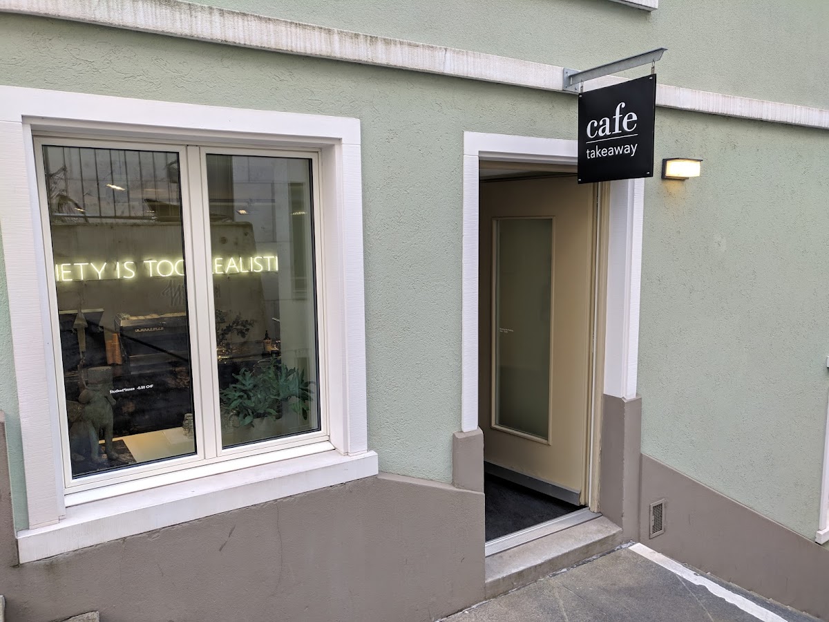 Cafe Takeaway Leonhardstreppe interior