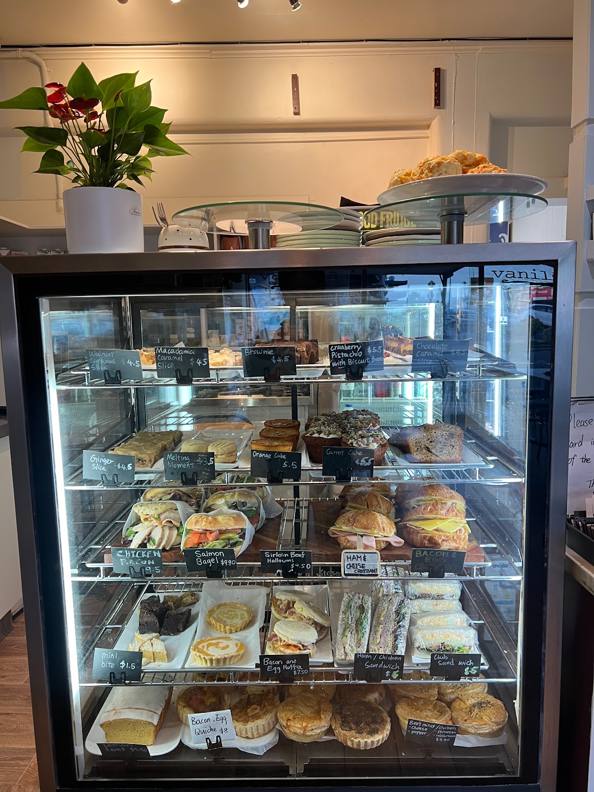 Vanilla Cafe interior