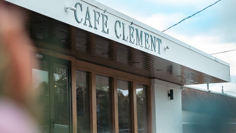 Café Clément interior