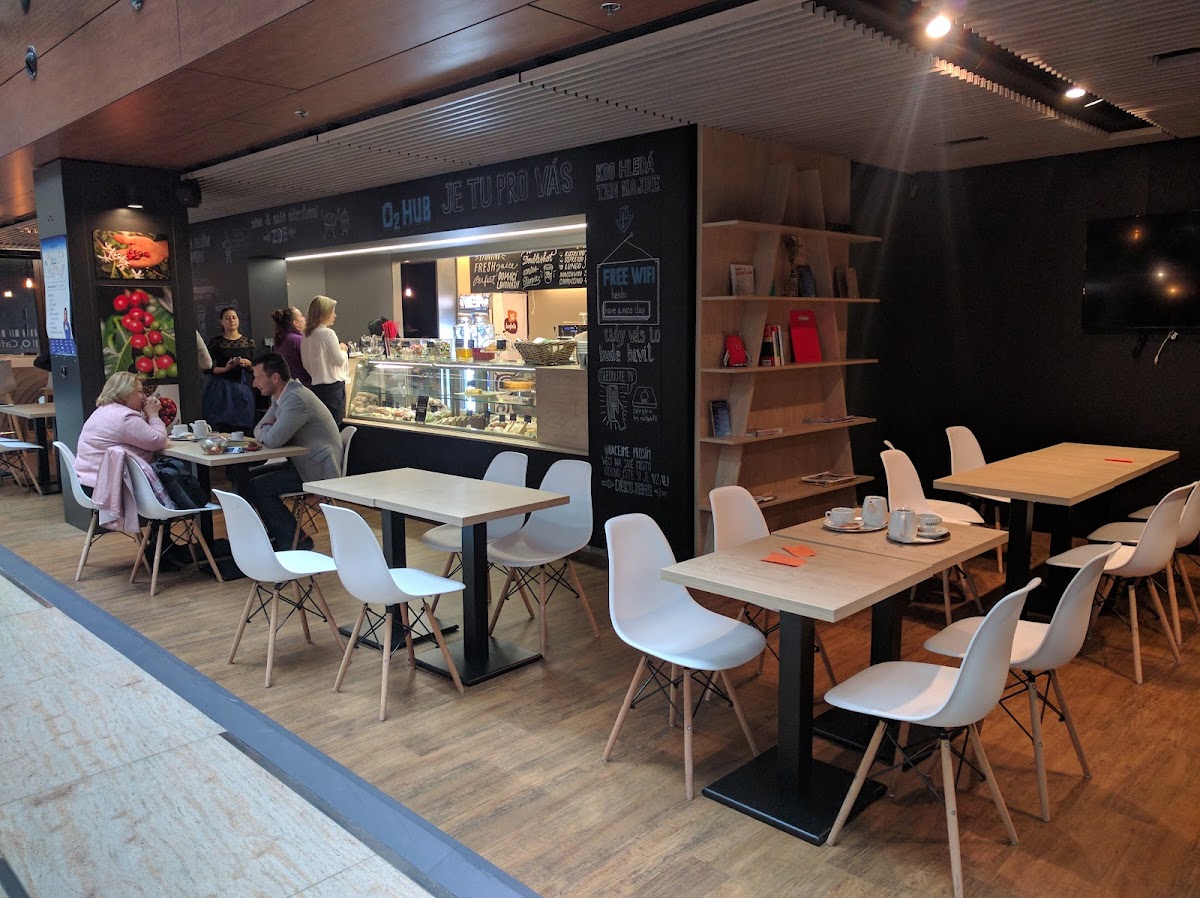 O2 Cafe interior