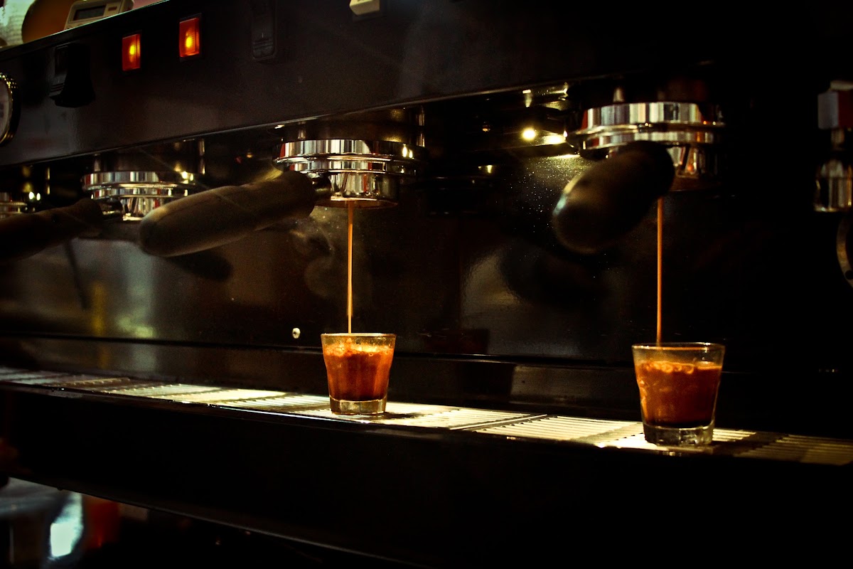 Caffe Ladro interior