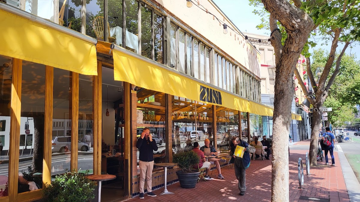 Zuni Café interior
