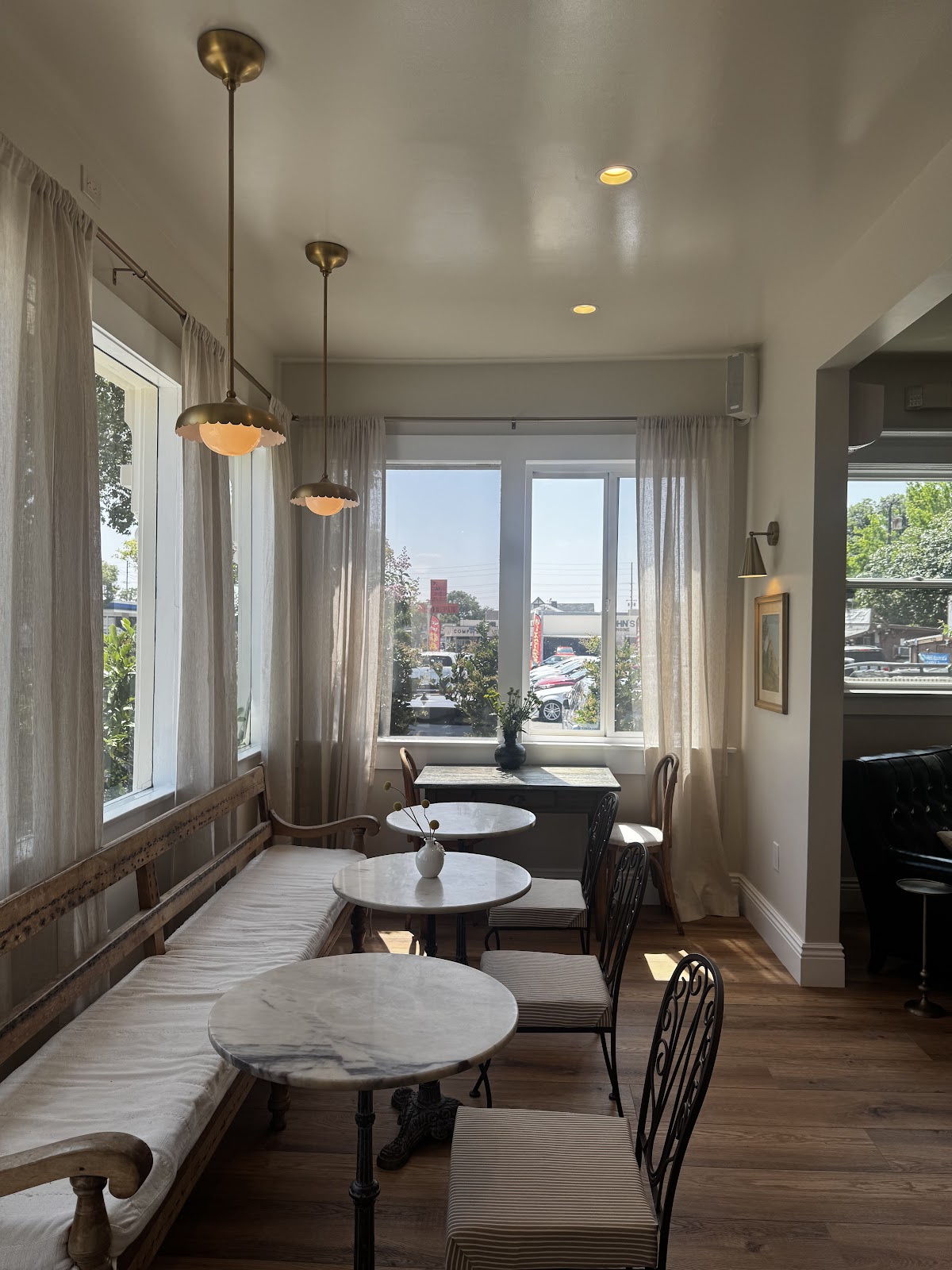 CedarHouse Coffee interior