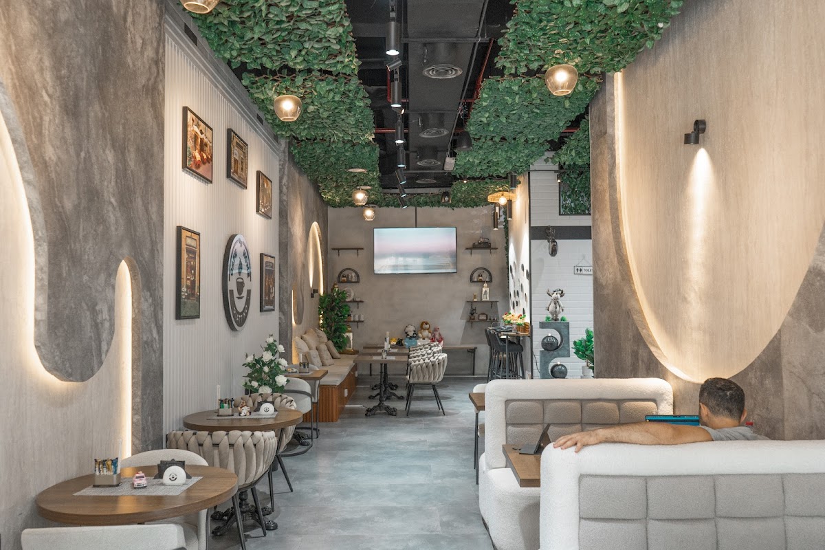 PIATTINO CAFE بياتينو كافيه interior