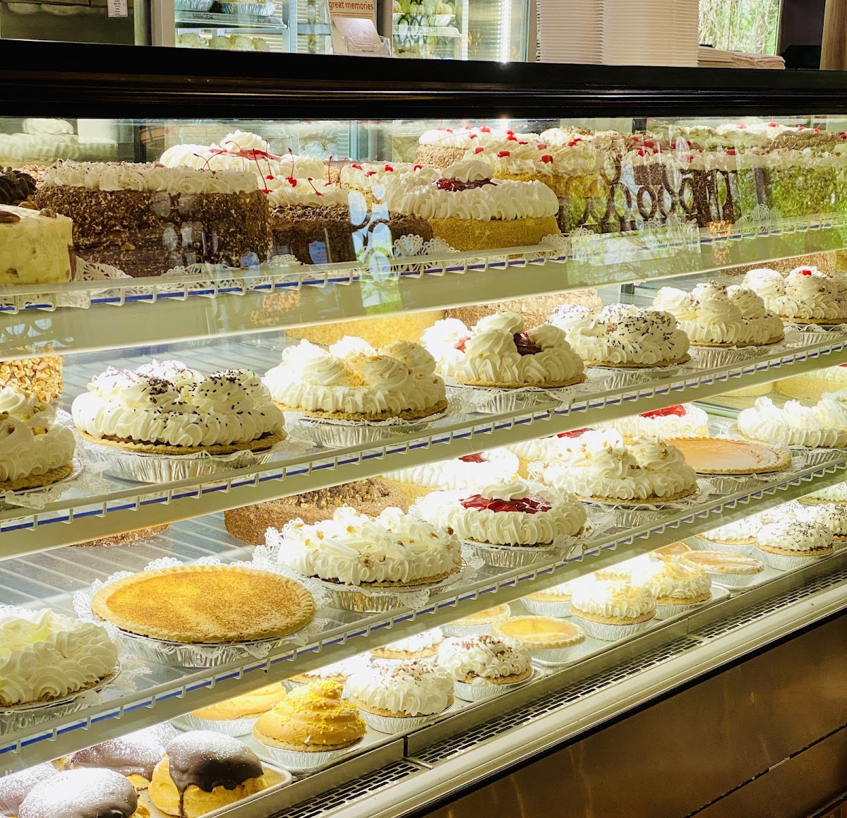 House of Pies Restaurant & Bakery interior